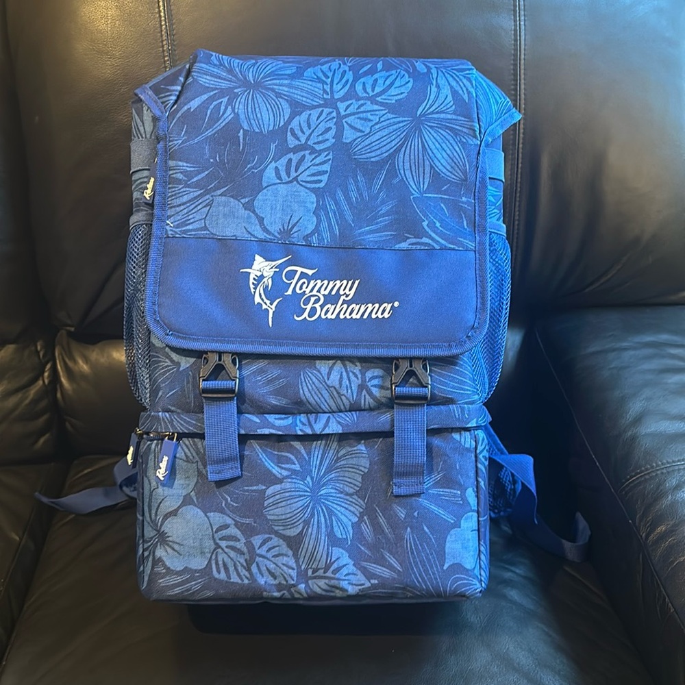 NWT Tommy Bahama 28 can capacity backpack cooler with opener.